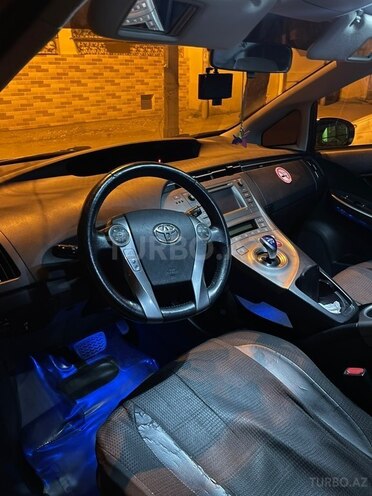 Toyota Prius 2015, 268,897 km - 1.8 л - Bakı