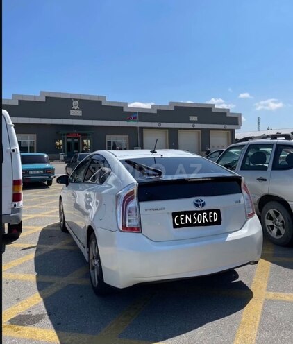 Toyota Prius 2015, 268,897 km - 1.8 л - Bakı