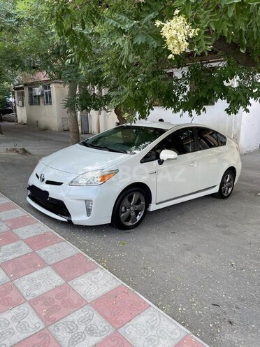 Toyota Prius 2015, 268,897 km - 1.8 л - Bakı