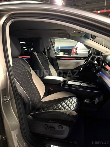 Volkswagen ID.6 Crozz 2022, 42,000 km - 0.0 l - Bakı