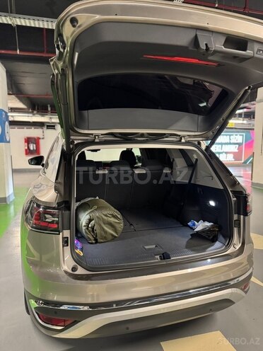 Volkswagen ID.6 Crozz 2022, 42,000 km - 0.0 l - Bakı