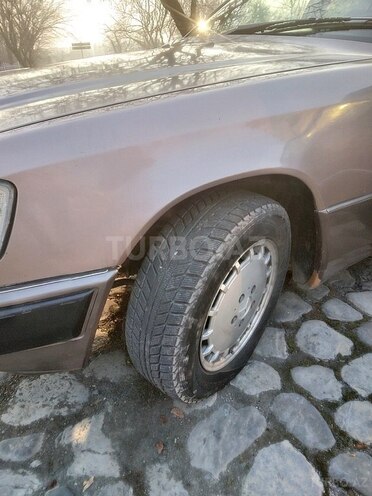 Mercedes 200 E 1993, 480,000 km - 2.0 л - Qəbələ