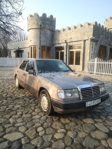 Mercedes 200 E 1993, 480,000 km - 2.0 л - Qəbələ