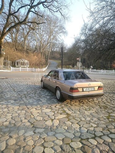 Mercedes 200 E 1993, 480,000 km - 2.0 л - Qəbələ