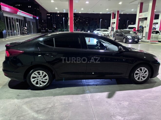 Hyundai Elantra 2019, 90,000 km - 2.0 l - Bakı