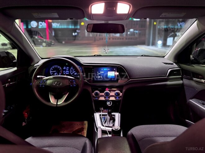 Hyundai Elantra 2019, 90,000 km - 2.0 l - Bakı