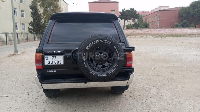 Toyota Hilux Surf-6