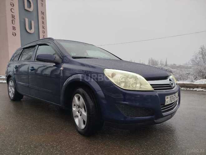 Opel Astra 2008, 340,000 km - 1.4 l - Quba