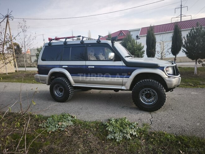 Mitsubishi Pajero 1995, 350,000 km - 2.8 l - Bakı