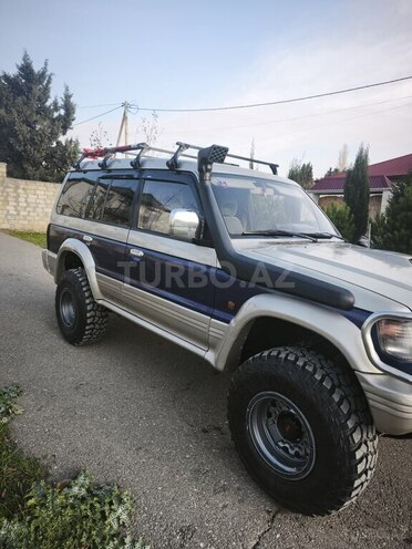 Mitsubishi Pajero 1995, 350,000 km - 2.8 l - Bakı