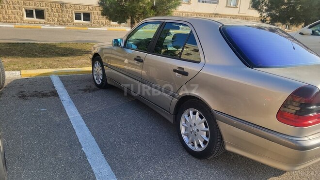 Mercedes C 240 1999, 235,000 km - 2.4 л - Hacıqabul