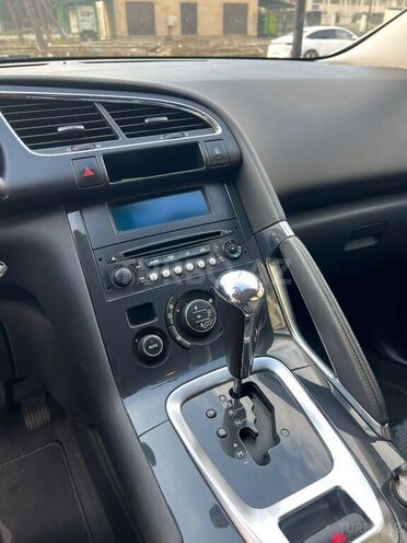 Peugeot 3008-7