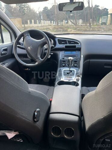 Peugeot 3008-5