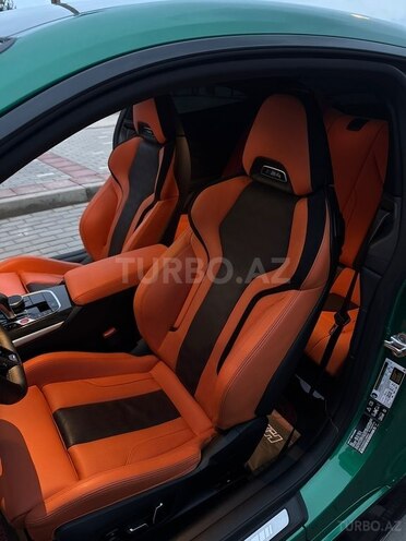 BMW M4-11