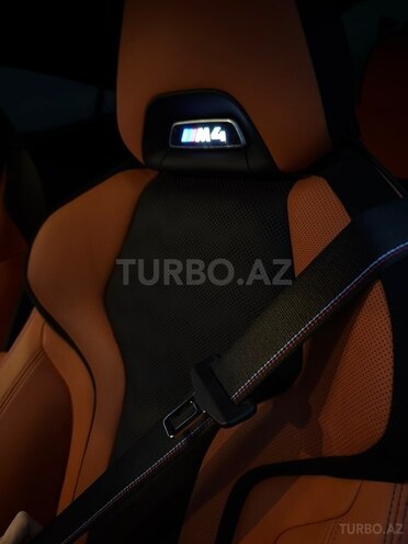 BMW M4-17