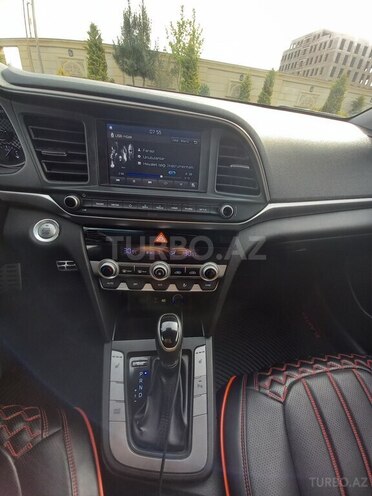 Hyundai Elantra 2019, 160,000 km - 2.0 l - Bakı