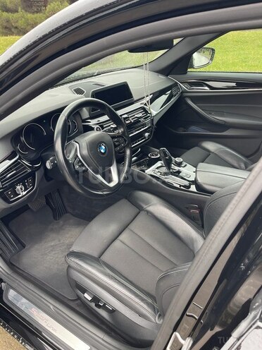 BMW 520 2018, 176,000 km - 2.0 l - Bakı