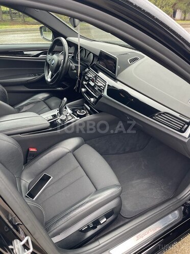 BMW 520 2018, 176,000 km - 2.0 l - Bakı