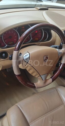Porsche Cayenne S-9