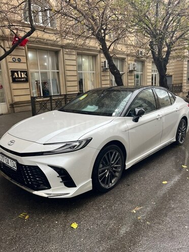 Toyota Camry-6