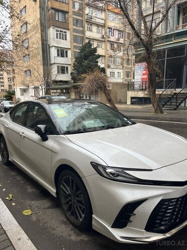 Toyota Camry-5