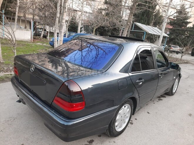Mercedes C 180-3