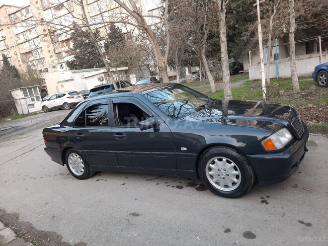 Mercedes C 180-4
