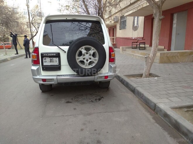 Mitsubishi Pajero 2002, 207,000 km - 3.0 l - Bakı