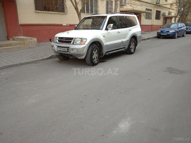 Mitsubishi Pajero 2002, 207,000 km - 3.0 l - Bakı
