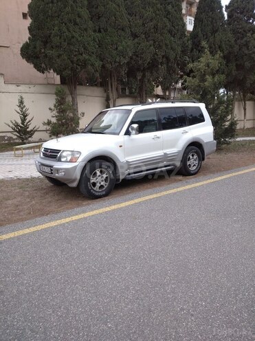 Mitsubishi Pajero 2002, 207,000 km - 3.0 l - Bakı