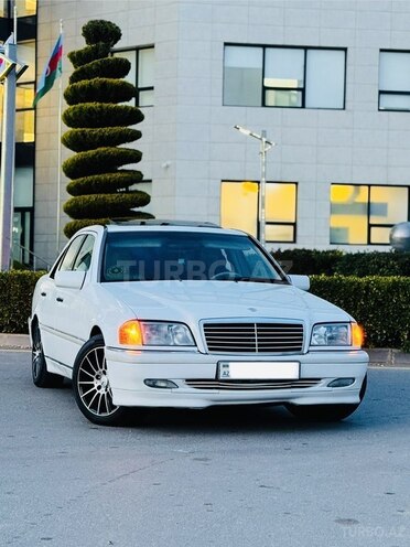 Mercedes C 230-1