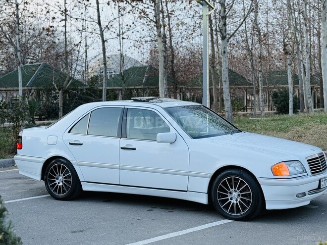 Mercedes C 230-8
