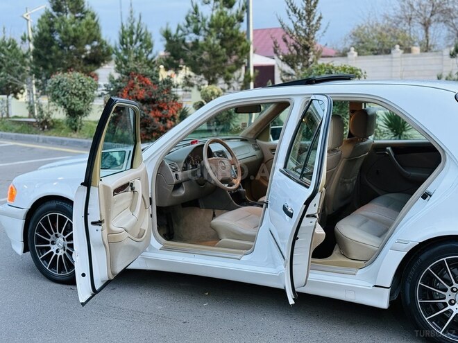 Mercedes C 230-12