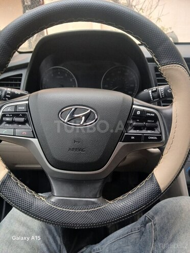 Hyundai Elantra 2017, 145,000 km - 2.0 l - Bakı