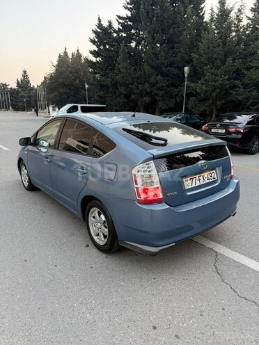 Toyota Prius-5