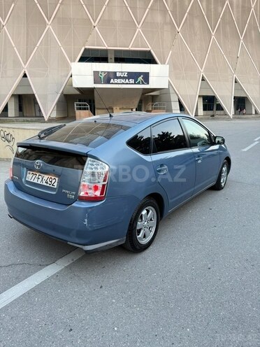 Toyota Prius-4