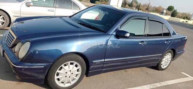 Mercedes E 240 1999, 388,920 km - 2.4 l - Beyləqan
