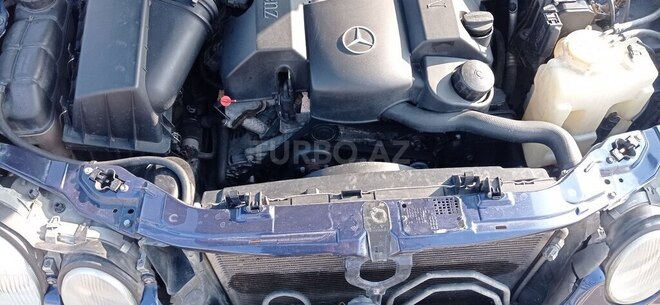 Mercedes E 240 1999, 388,920 km - 2.4 l - Beyləqan