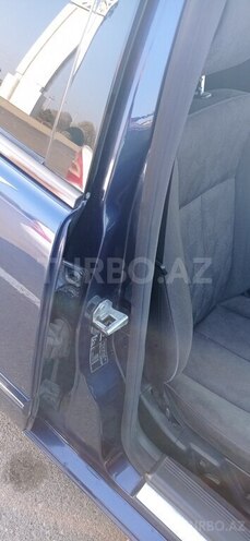 Mercedes E 240 1999, 388,920 km - 2.4 l - Beyləqan