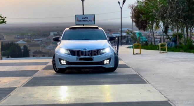 Kia Optima 2011, 131,000 km - 2.0 л - Salyan