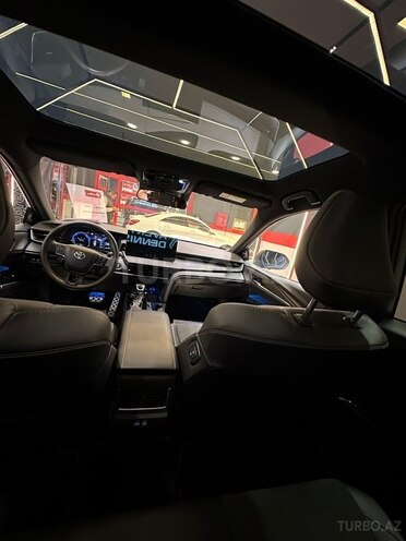 Toyota Camry 2025, 17,000 km - 2.0 l - Bakı