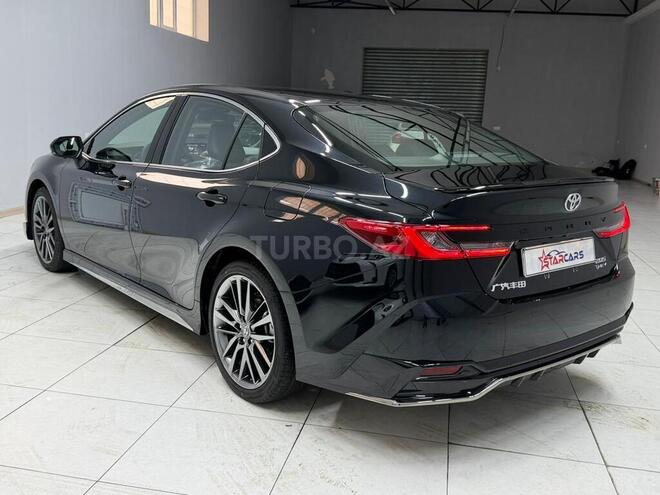 Toyota Camry-6
