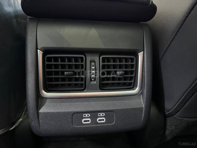 Toyota Camry-30