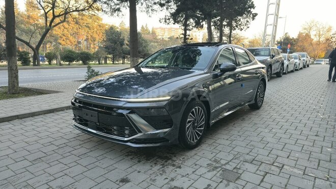 Hyundai Sonata-2
