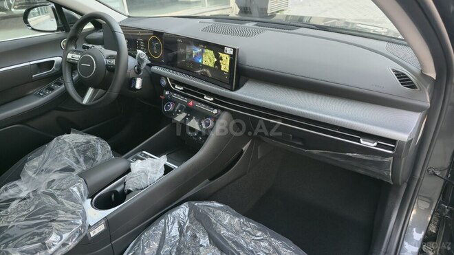 Hyundai Sonata-8