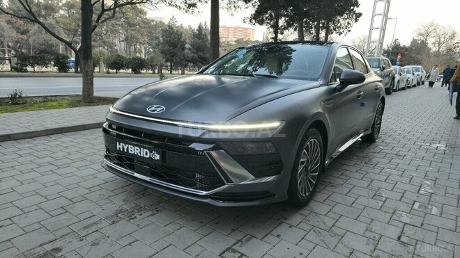 Hyundai Sonata-1