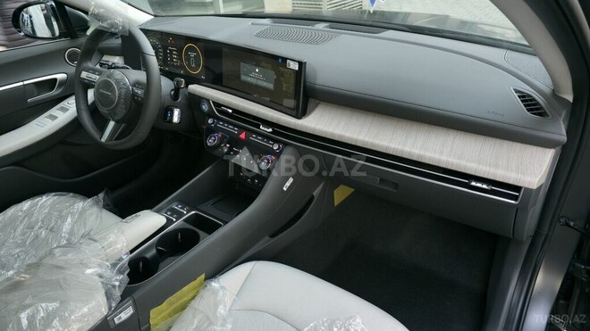 Hyundai Sonata-8