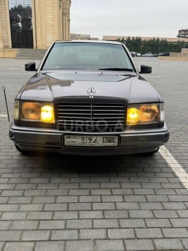 Mercedes 230 E 1992, 300,000 km - 2.3 l - Bakı