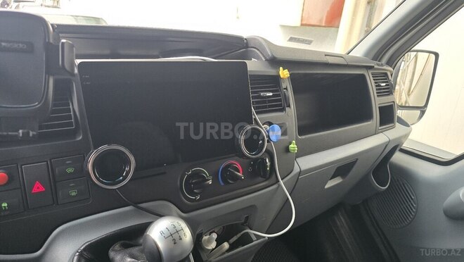 Ford Transit 2011, 198,000 km - 2.2 л - Bakı
