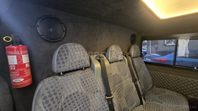 Ford Transit 2011, 198,000 km - 2.2 л - Bakı